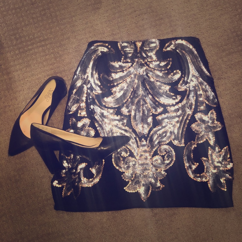 SEQUINED MINI SKIRT